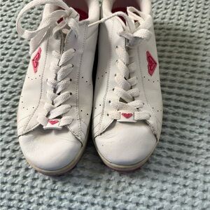 Roxy White Sneakers with Pink Logo Details